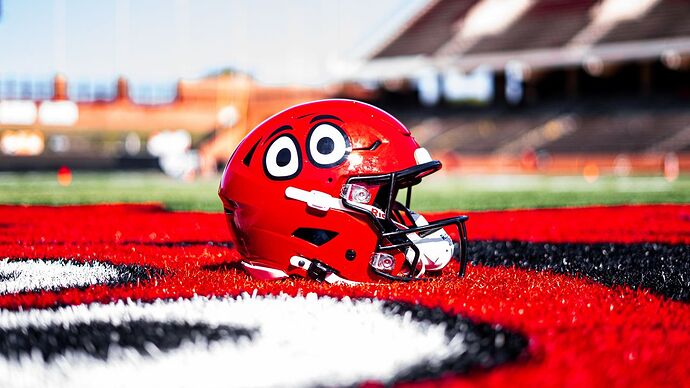 wku_helmets_ky_1003